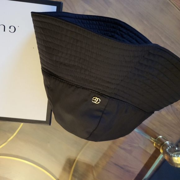 Authentic Gucci Nylon GG Motif Bucket Hat - Picture 7 of 8
